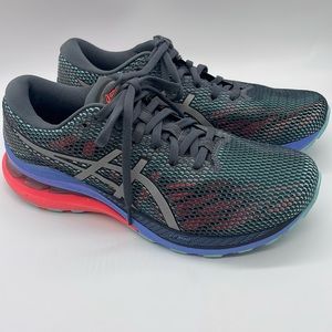 Women’s Asic gel Kayano 28 running sneakers - size 8.5